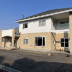 興部町字沙留・沙留駐在所近隣・築年数22年・土地436坪・建物84坪二世帯住宅・車庫物置19坪・太陽光8KW・全室セントラル